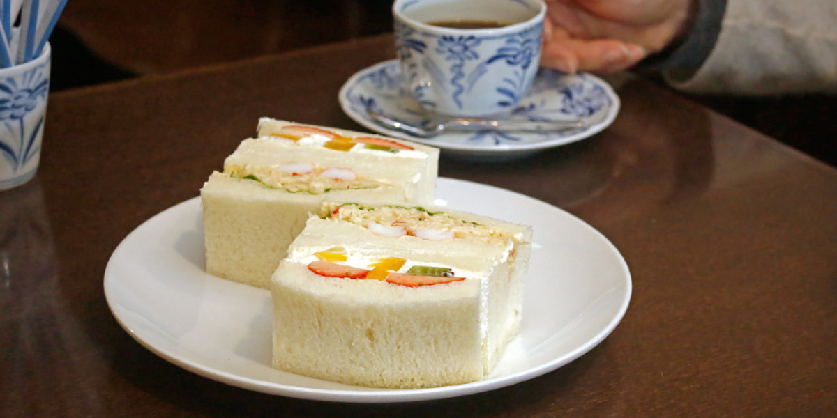 ซาเอะระ ร้านกาแฟ และแซนด์วิช